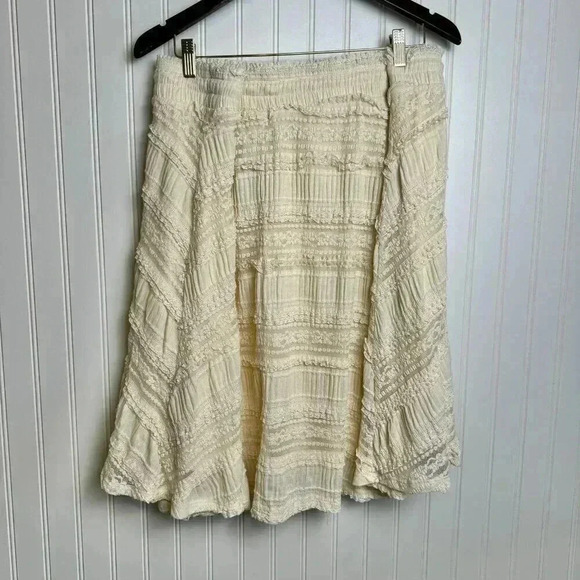 Torrid NWT Ivory Lace Smocked Waist Skater Skirt 4X P52 - Picture 10 of 14